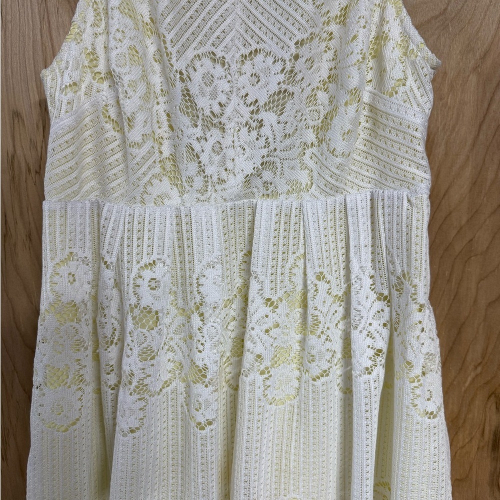 Free People Women's Size 8 Rocco White Yellow Lace Sleeveless Dress - Picture 2 of 6